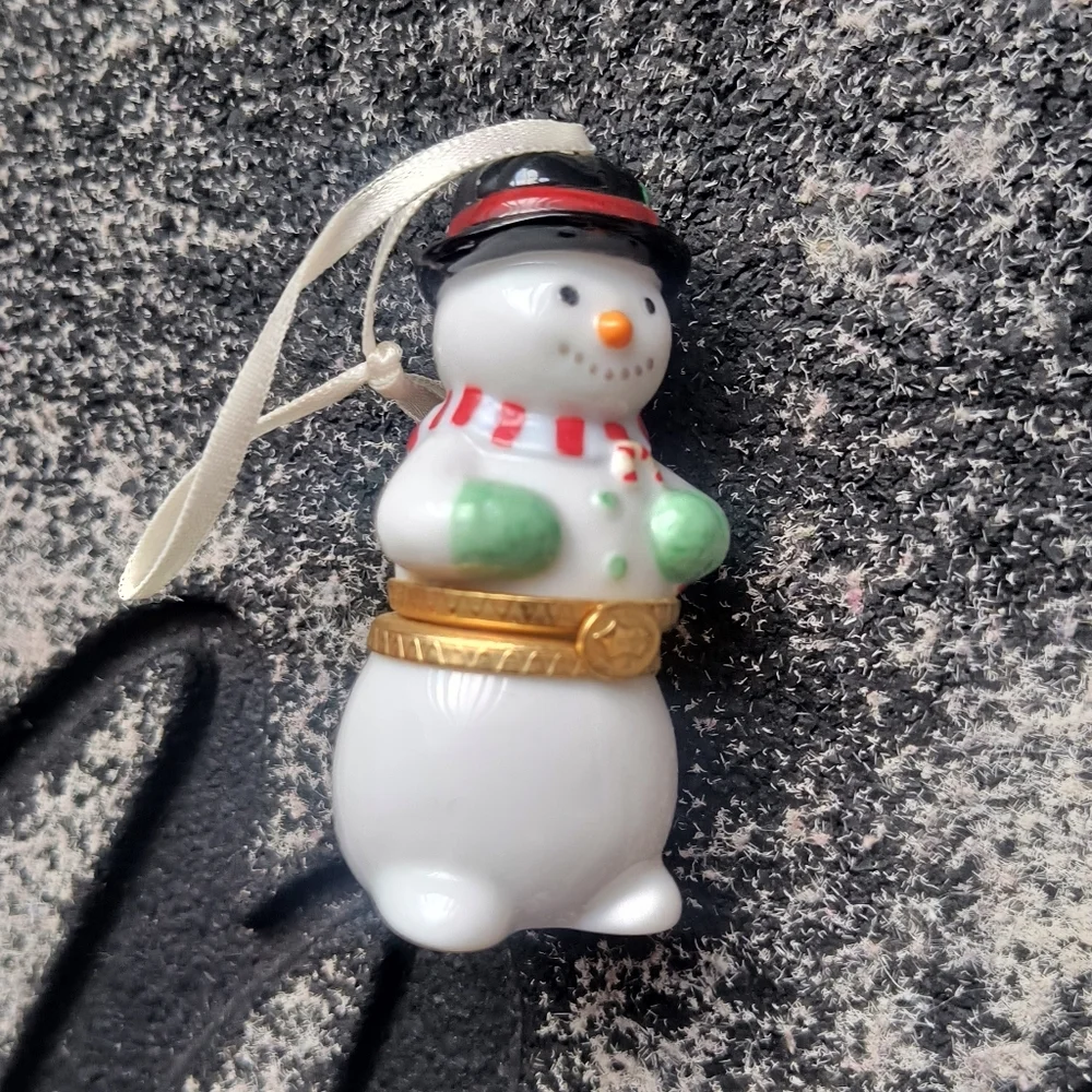 Hallmark add charm